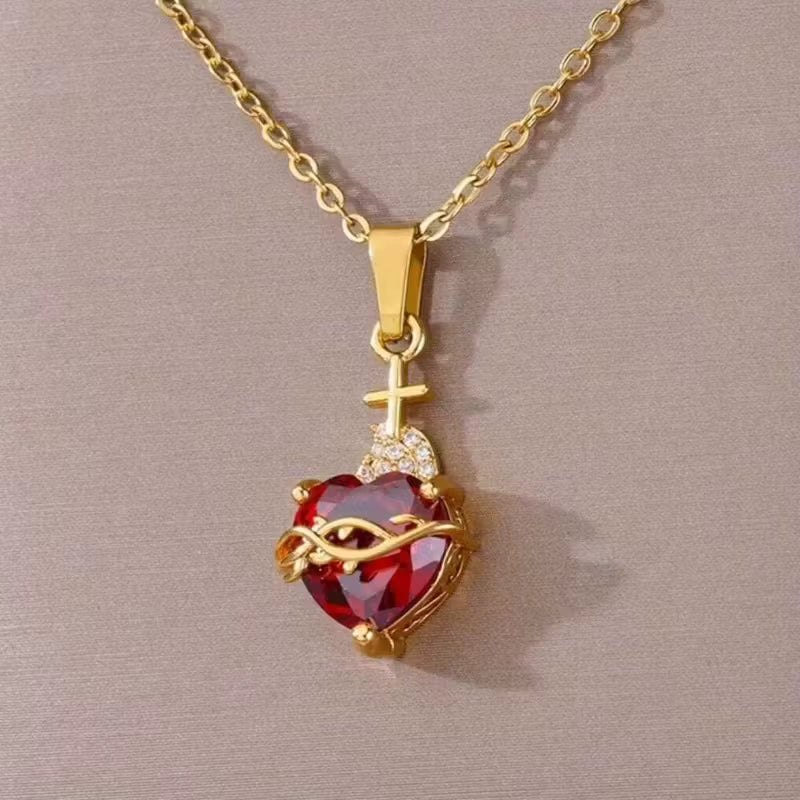 Collar Sagrado Corazón de Jesús Bañado en Oro